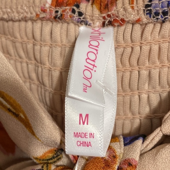 Xhilaration tan floral pantsuit jumpsuit size Medium - Picture 12 of 15